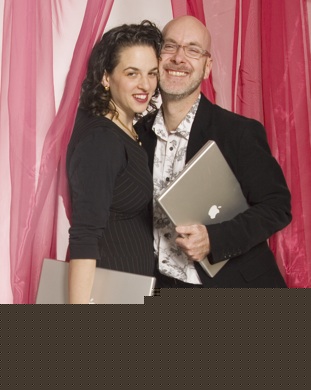 We tweet: 6 ways Twitter can strengthen your love